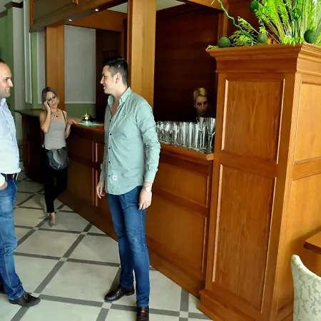Palace 3* Turda